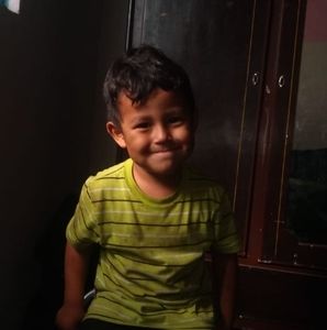 Meet your Posher, Jonathan abisai